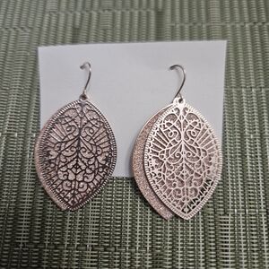 Elegant Rose Gold Filigree Earrings